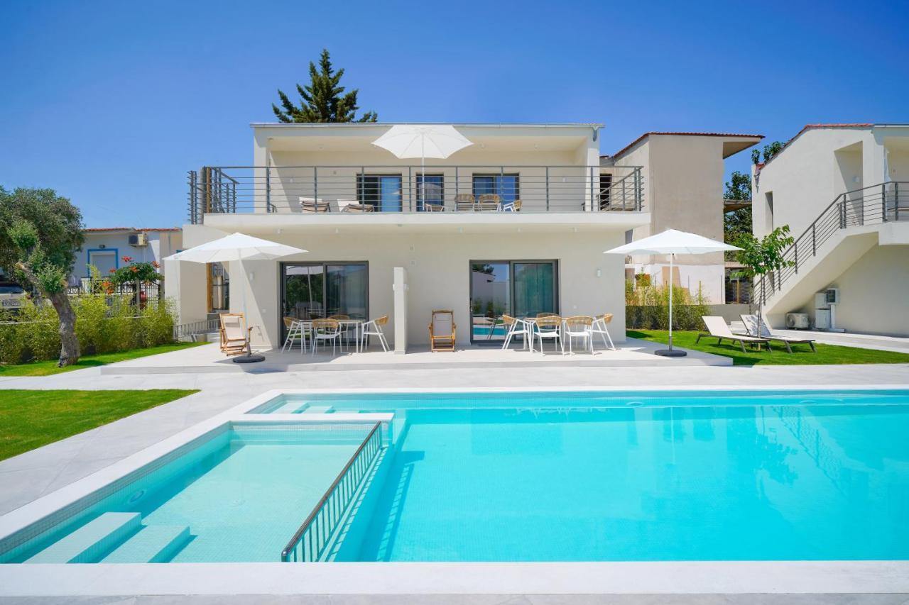 Filoxenia Luxury Apartments Potos Bagian luar foto