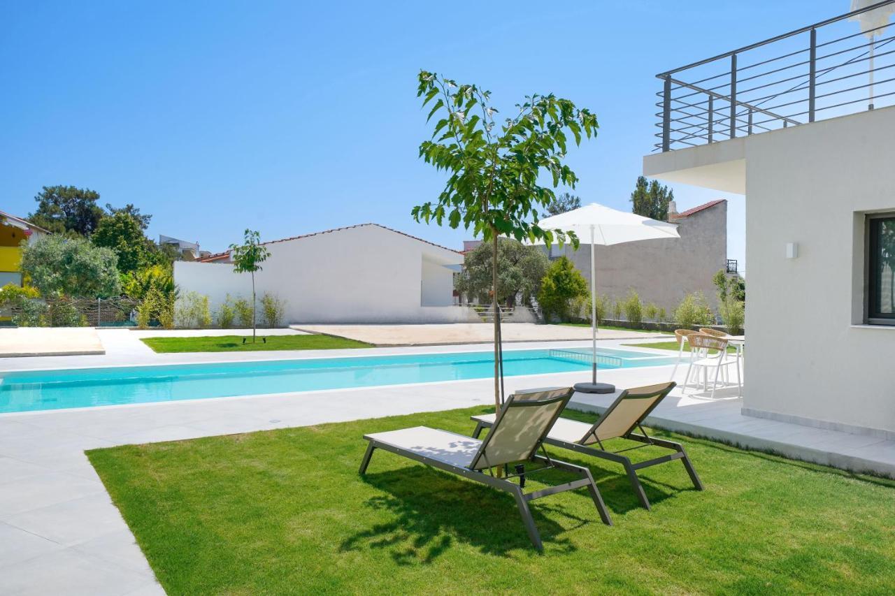 Filoxenia Luxury Apartments Potos Bagian luar foto