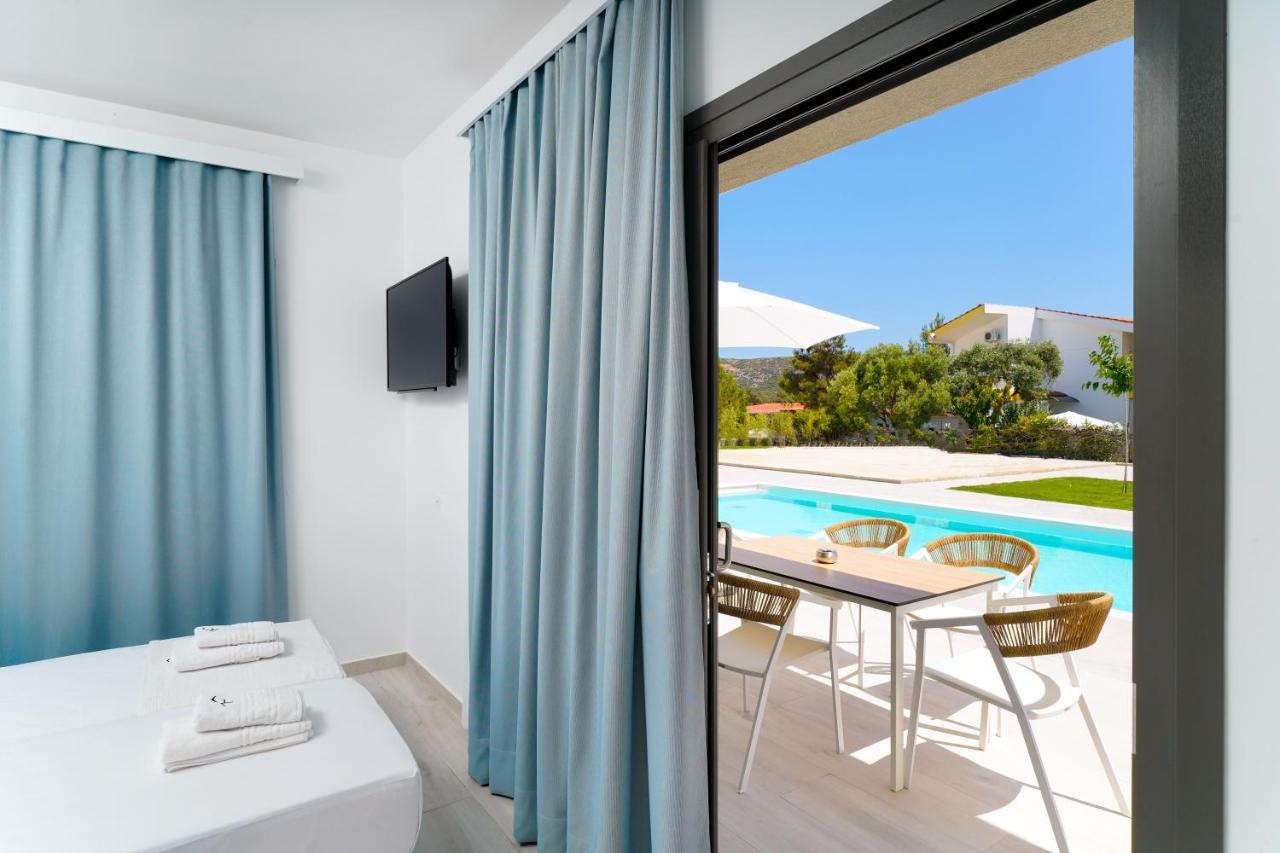 Filoxenia Luxury Apartments Potos Bagian luar foto