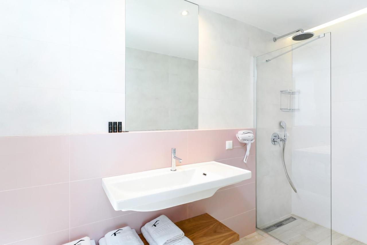 Filoxenia Luxury Apartments Potos Bagian luar foto