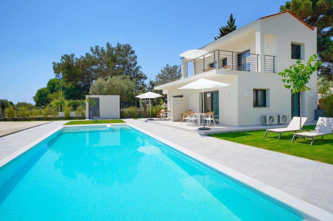 Filoxenia Luxury Apartments Potos Bagian luar foto