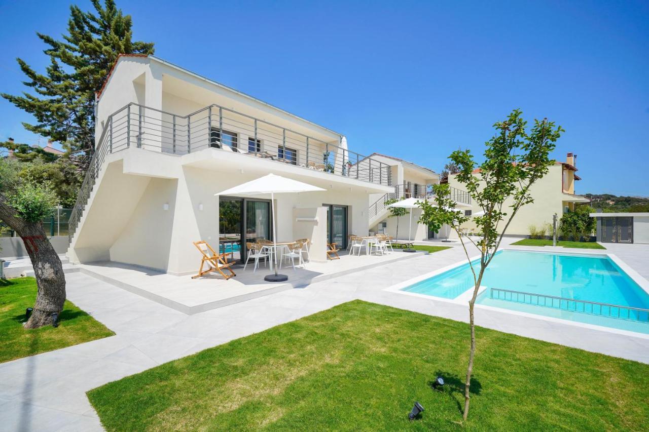 Filoxenia Luxury Apartments Potos Bagian luar foto